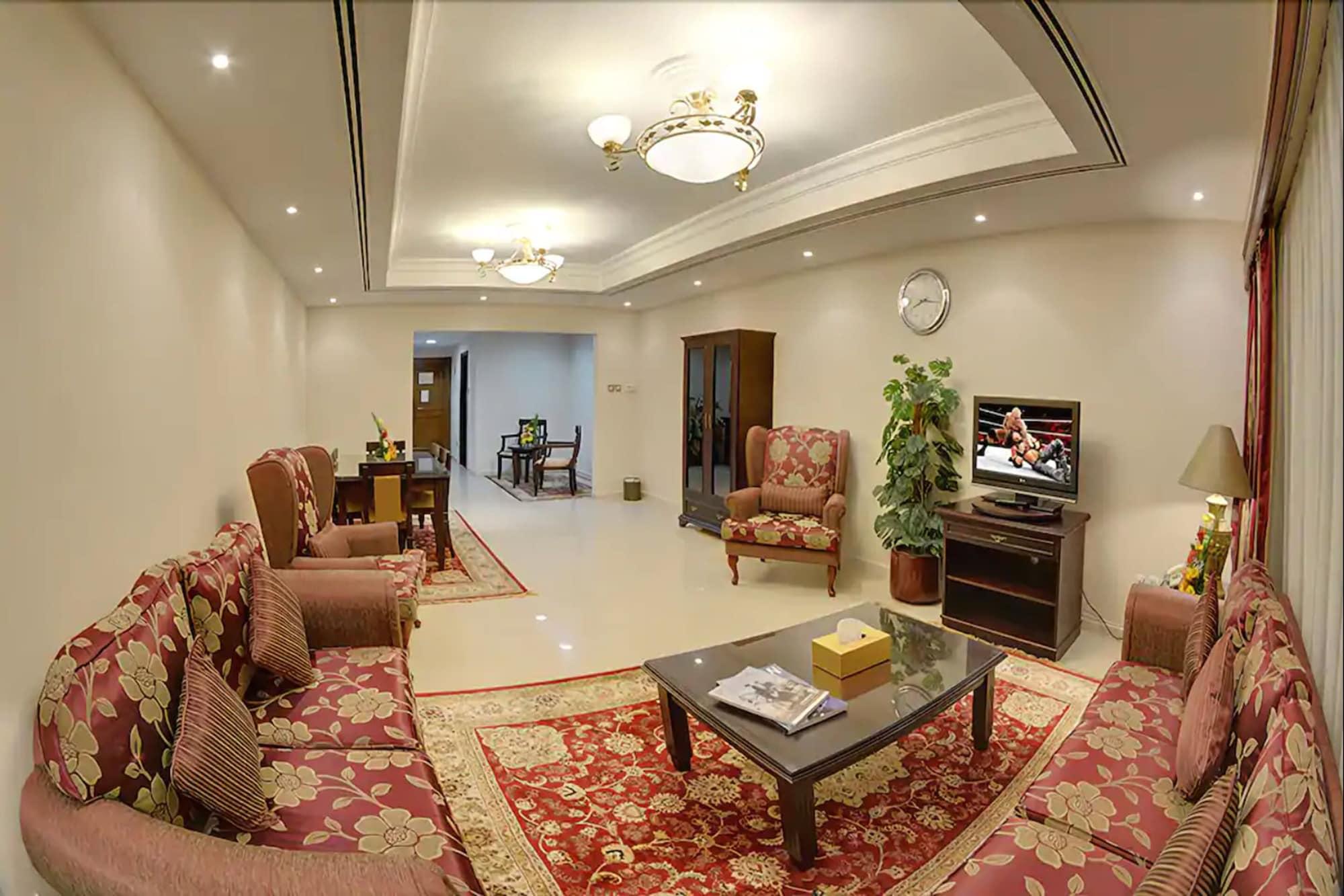 Deira Suites Deluxe Hotel Suites Dubai Exterior photo
