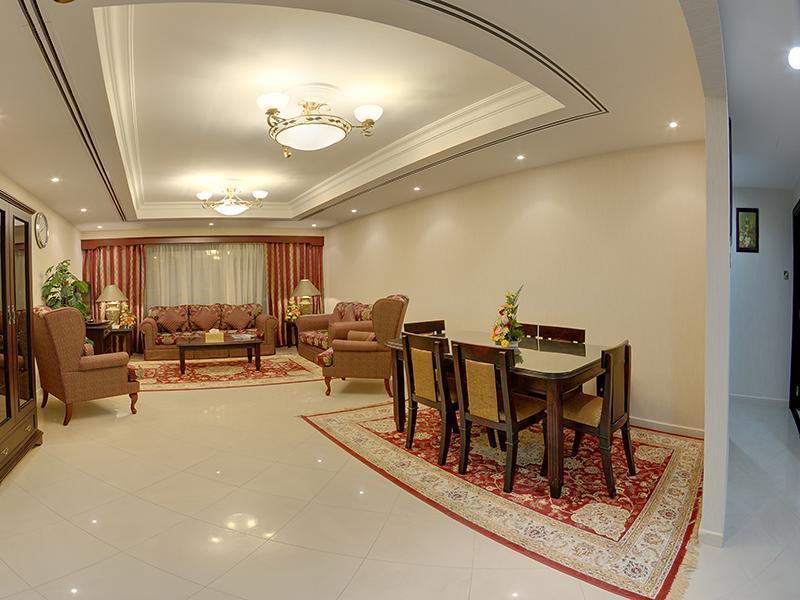 Deira Suites Deluxe Hotel Suites Dubai Exterior photo